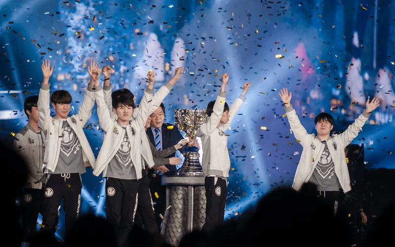 S8冠军皮肤回顾：IG战队专属皮肤大赏