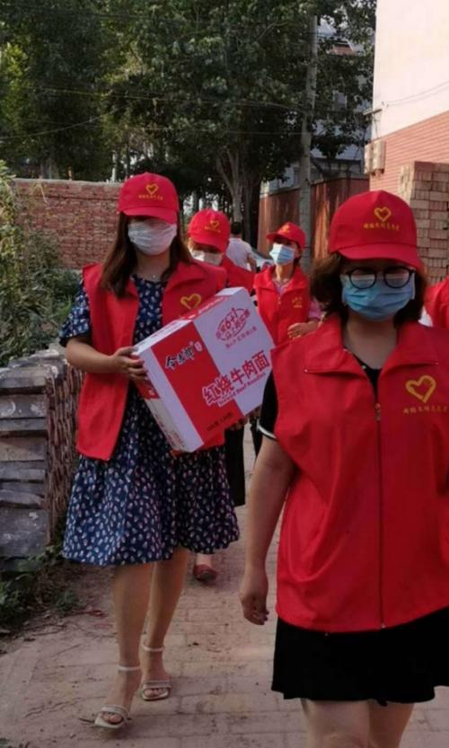 志愿少女官方网站：加入我们，一起传递温暖