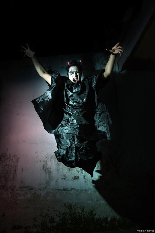 恶灵寄生官网：PC版下载，体验惊悚冒险之旅