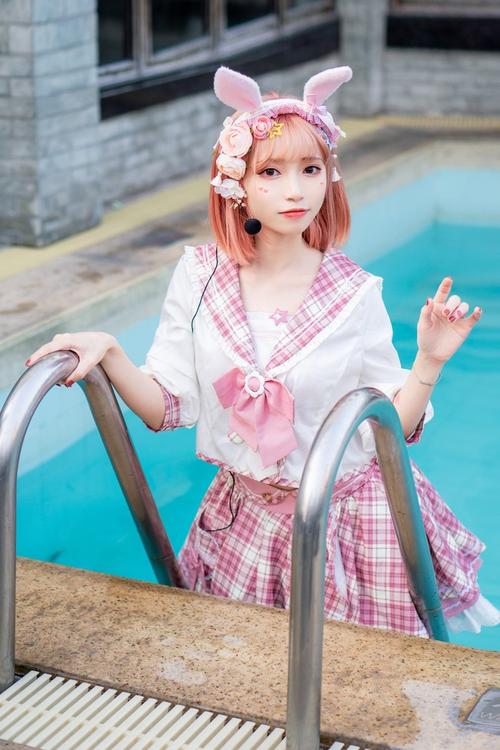 和姐姐一起的夏天3369acG：绅士游戏安卓汉化版，精彩内容一览