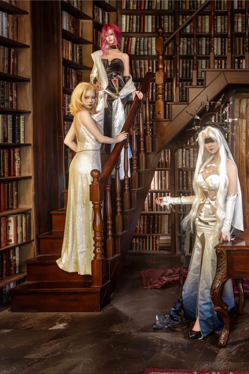 深度解析圣女骑士蕾雅：不同版本蕾雅的魅力与差异